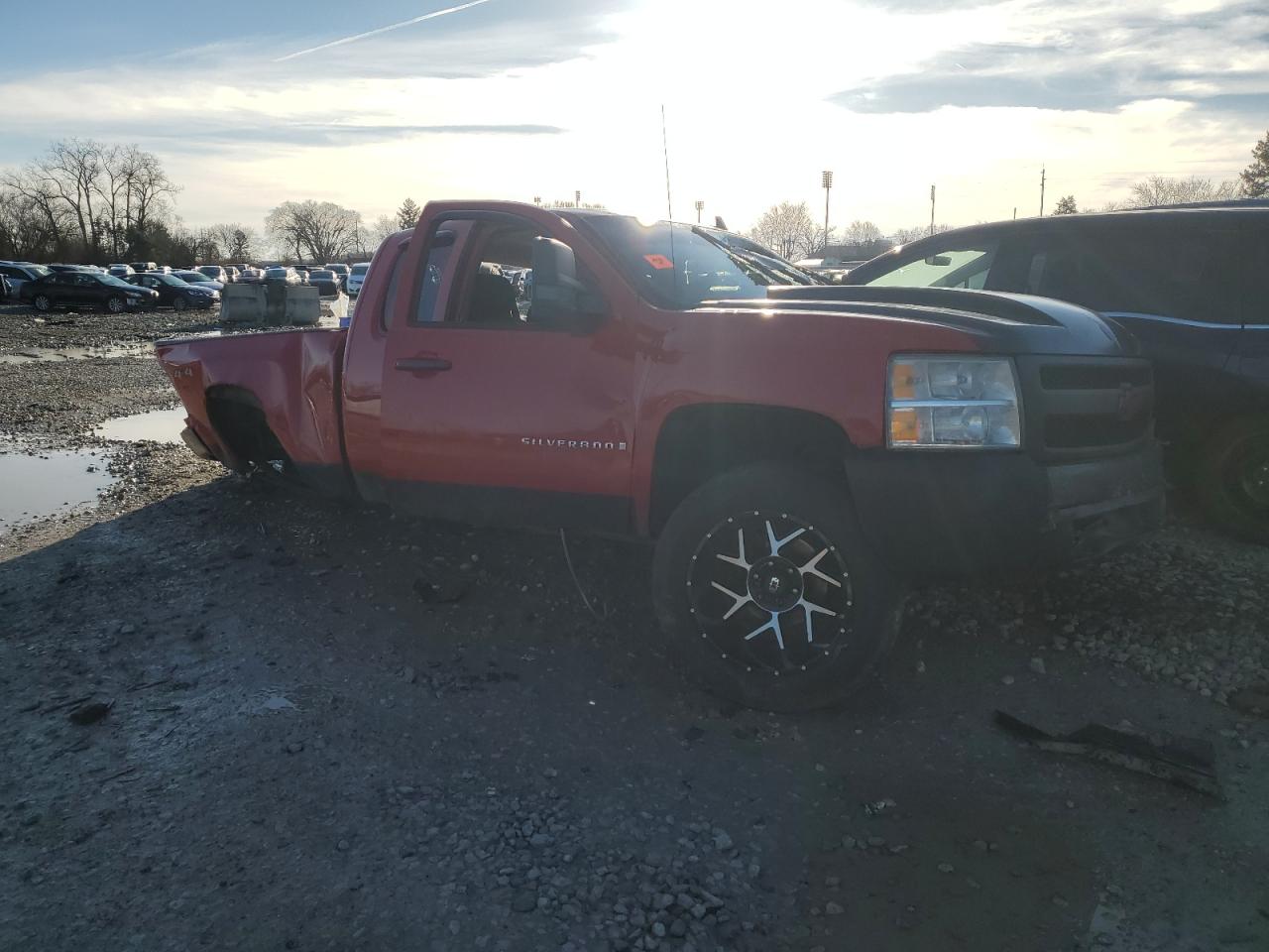 2007 Chevrolet Silverado - Image 4