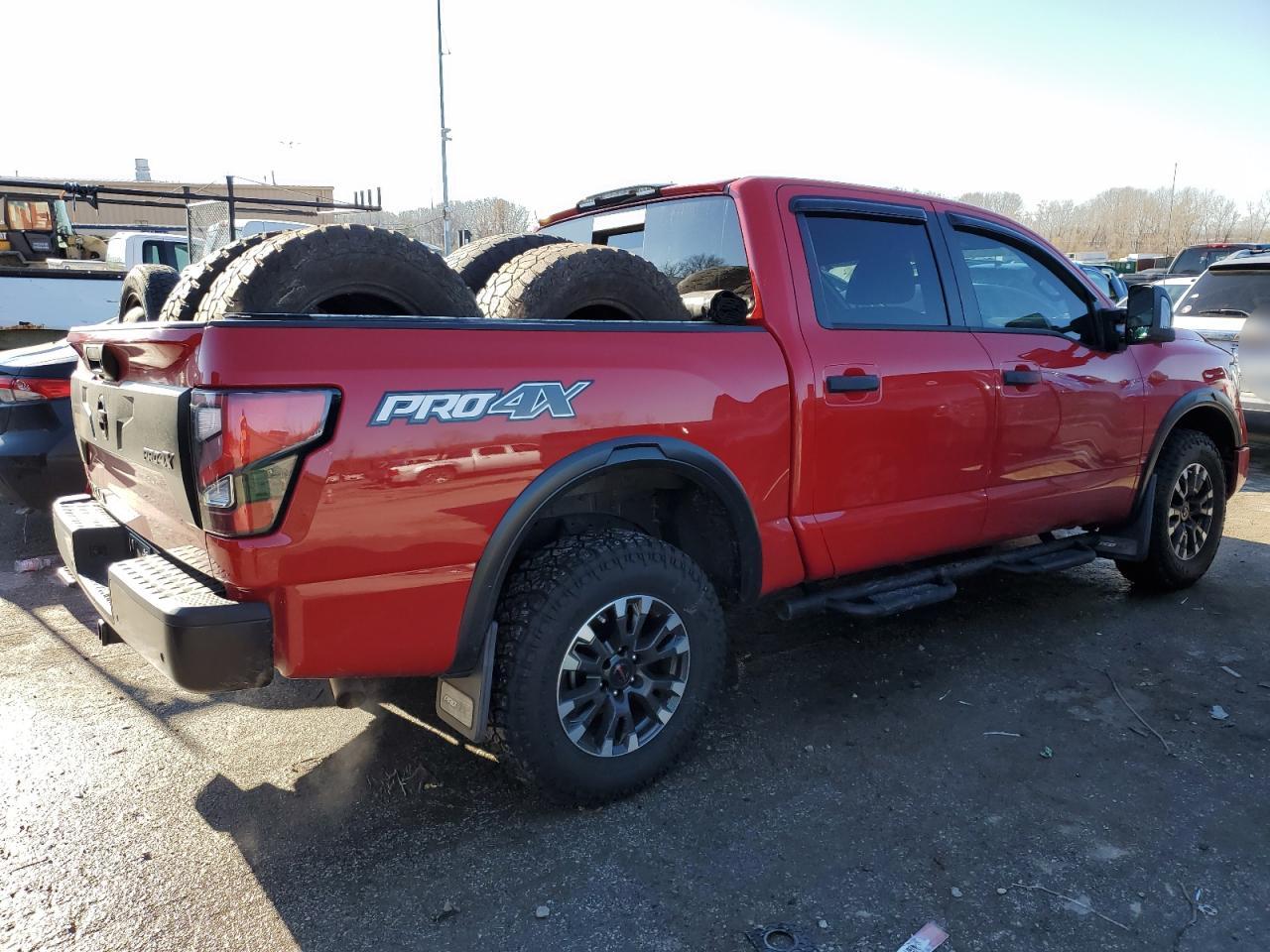 2021 Nissan Titan - Image 3