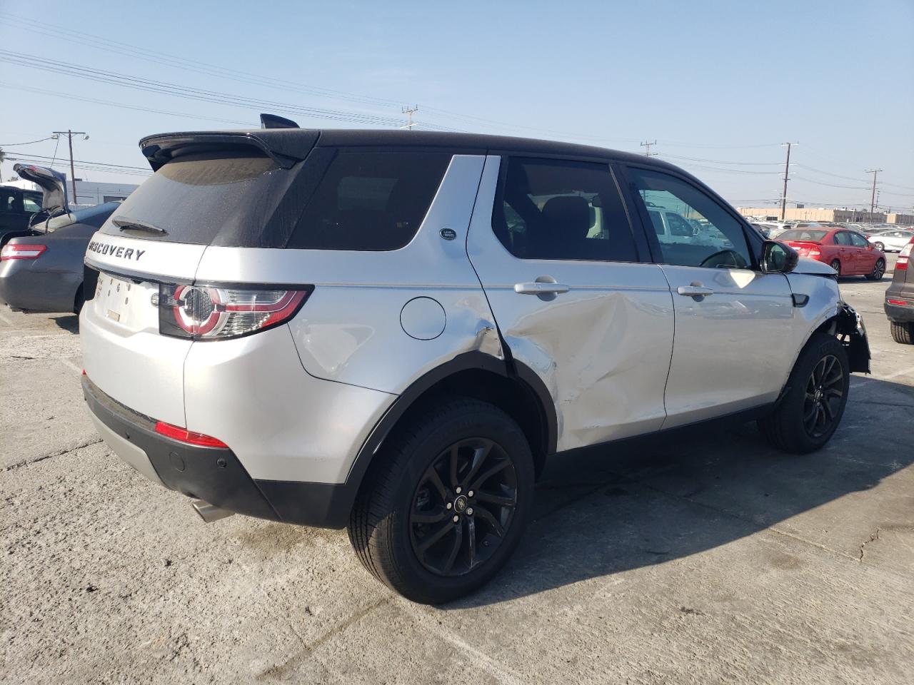 2018 Land Rover Discovery - Image 3