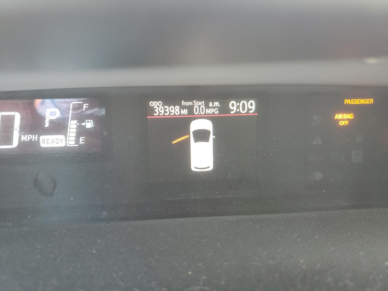 2015 Toyota Prius - Image 9