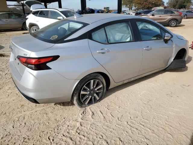  NISSAN VERSA 2021 Silver