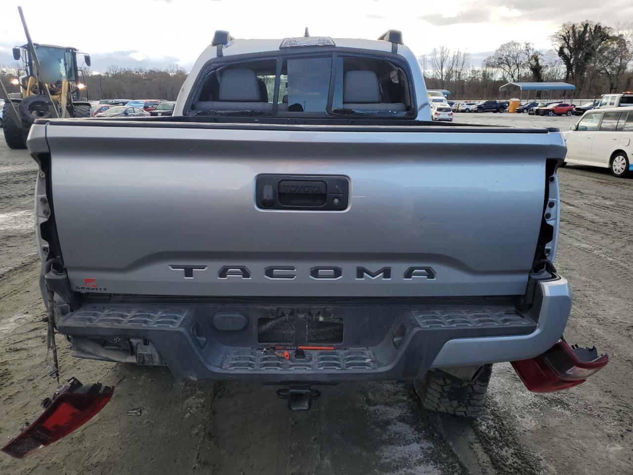 2019 Toyota Tacoma - Image 6