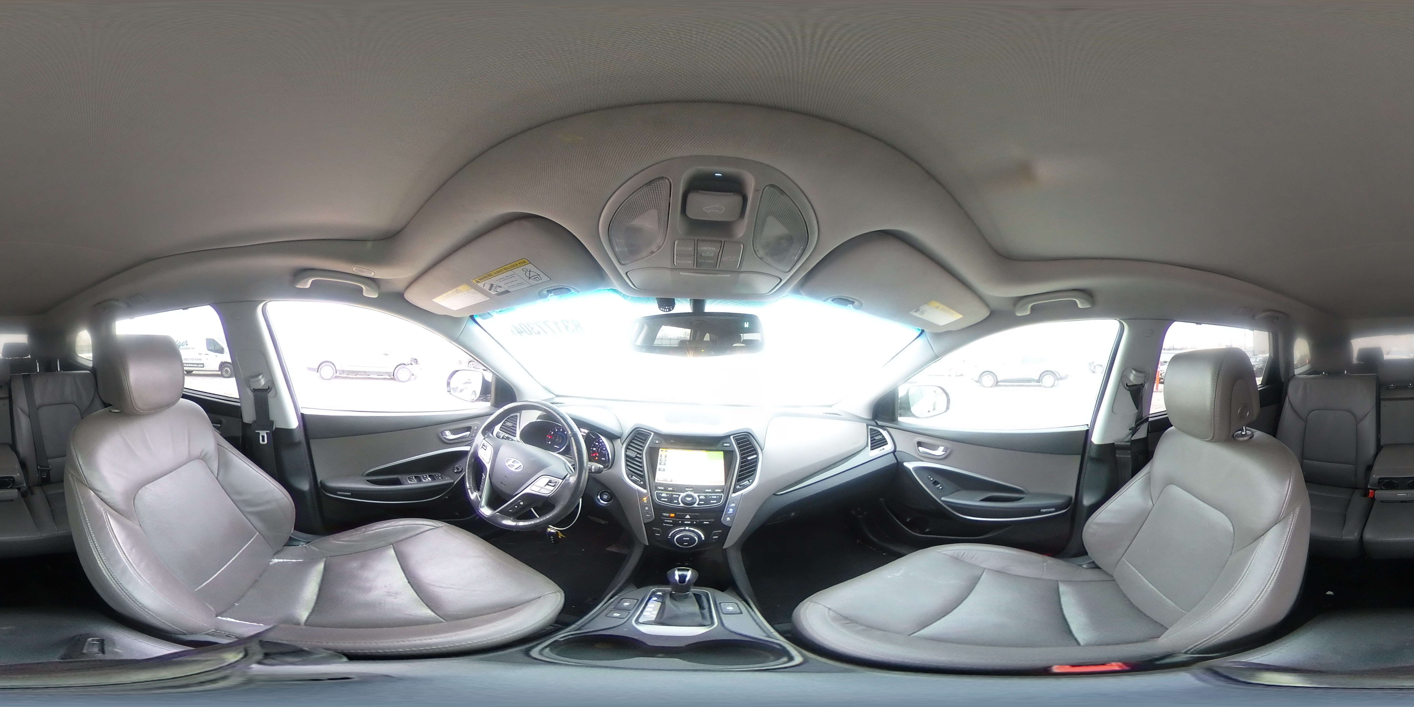 2016 Hyundai Santa Fe - Image 14