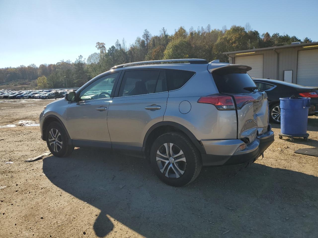 2017 Toyota RAV 4 - Image 2