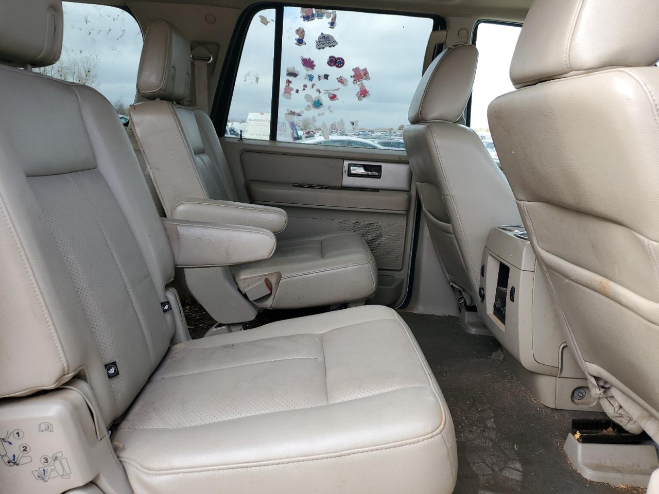 2009 Ford Expedition - Image 11