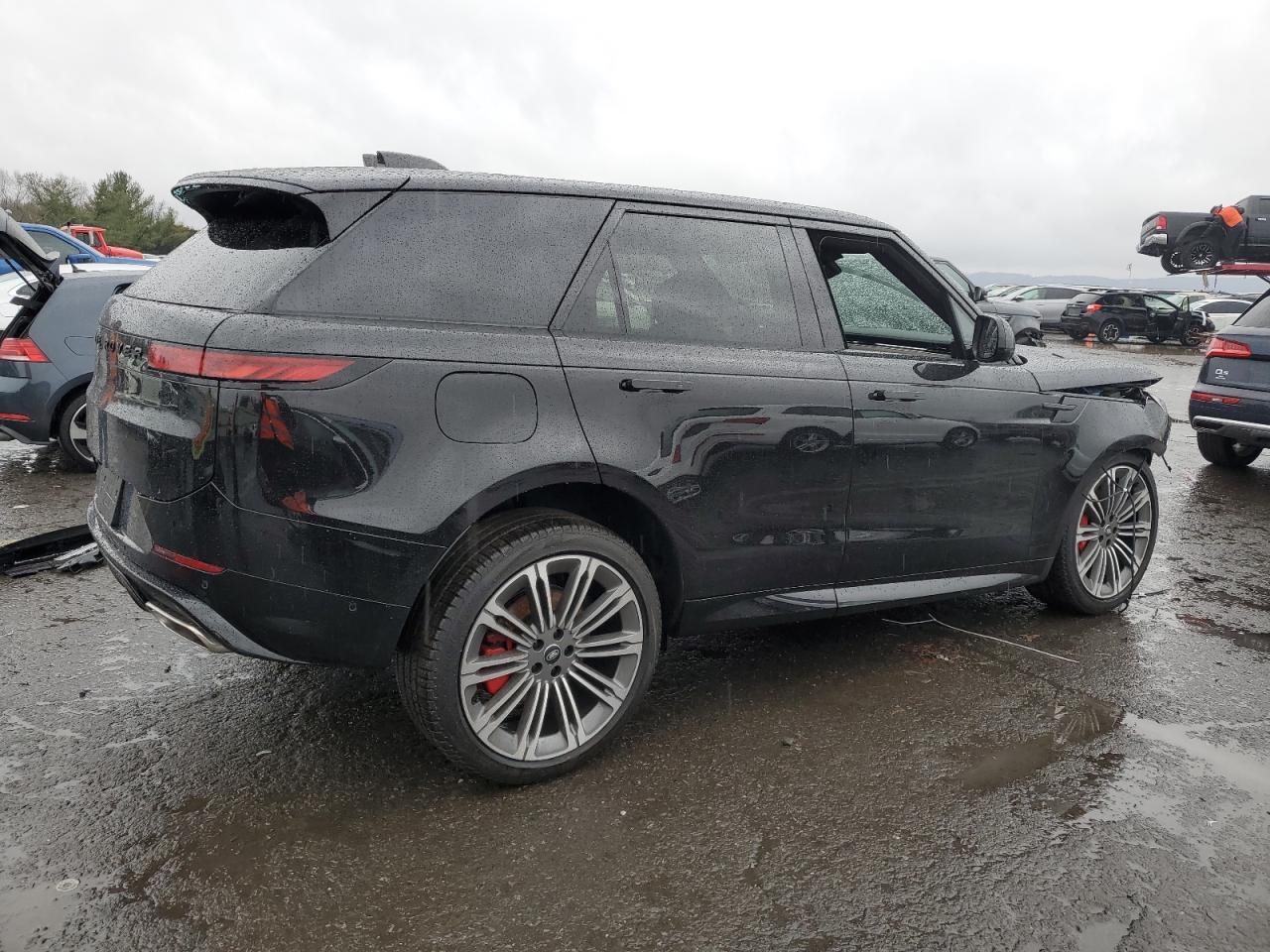 2024 Land Rover Range Rover - Image 3