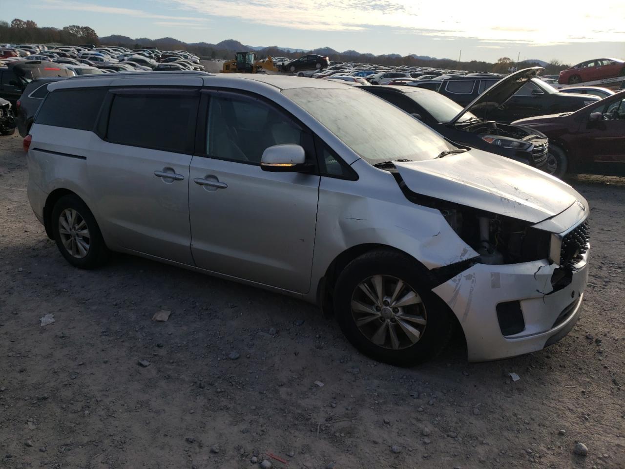 2016 Kia Sedona - Image 4