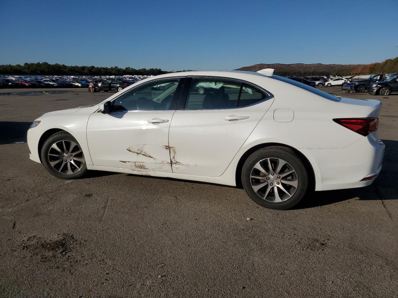 VIN 19UUB1F36HA010946 2017 ACURA TLX no.2