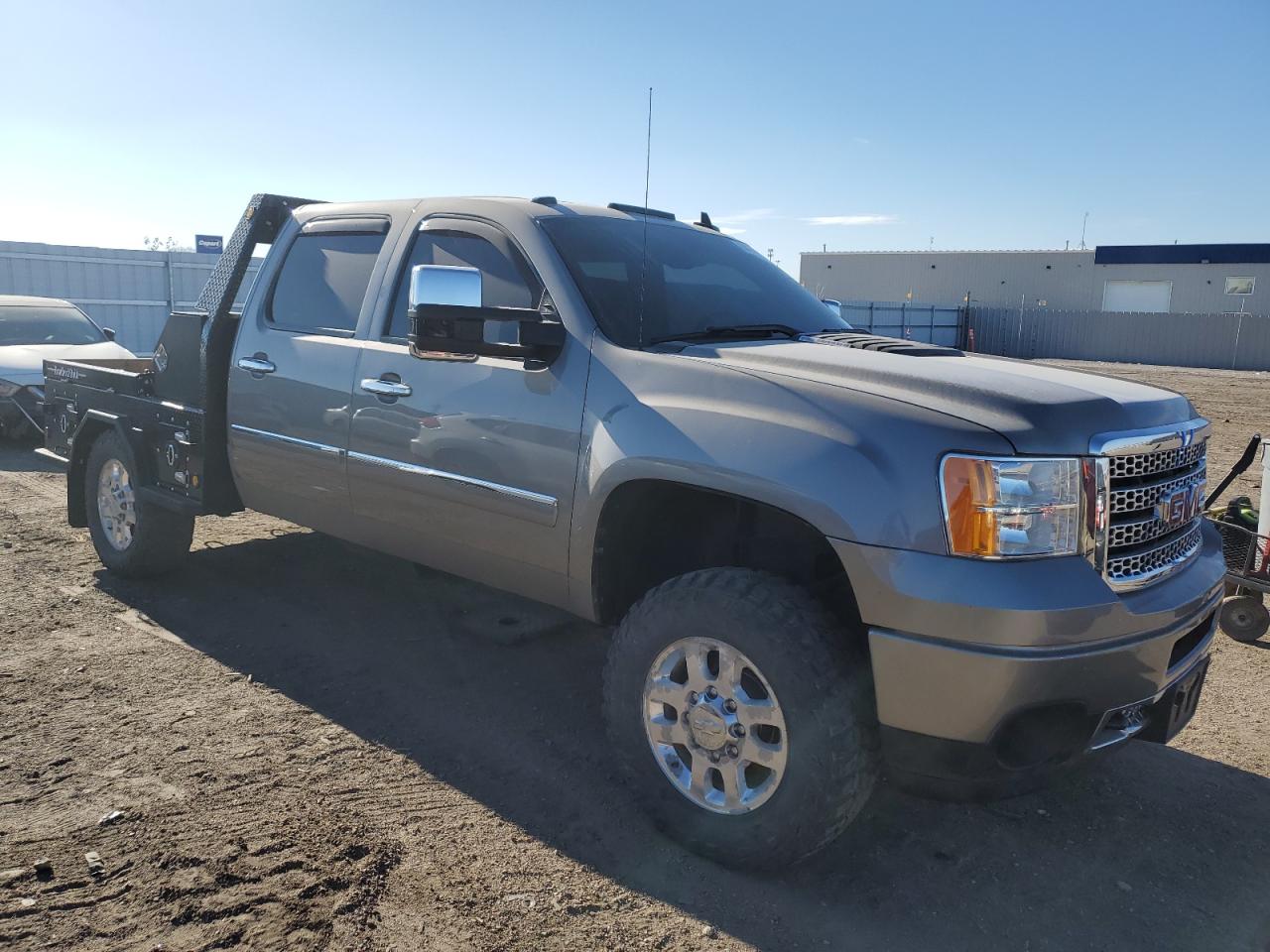 VIN 1GT125E89DF233503 2013 GMC SIERRA no.4