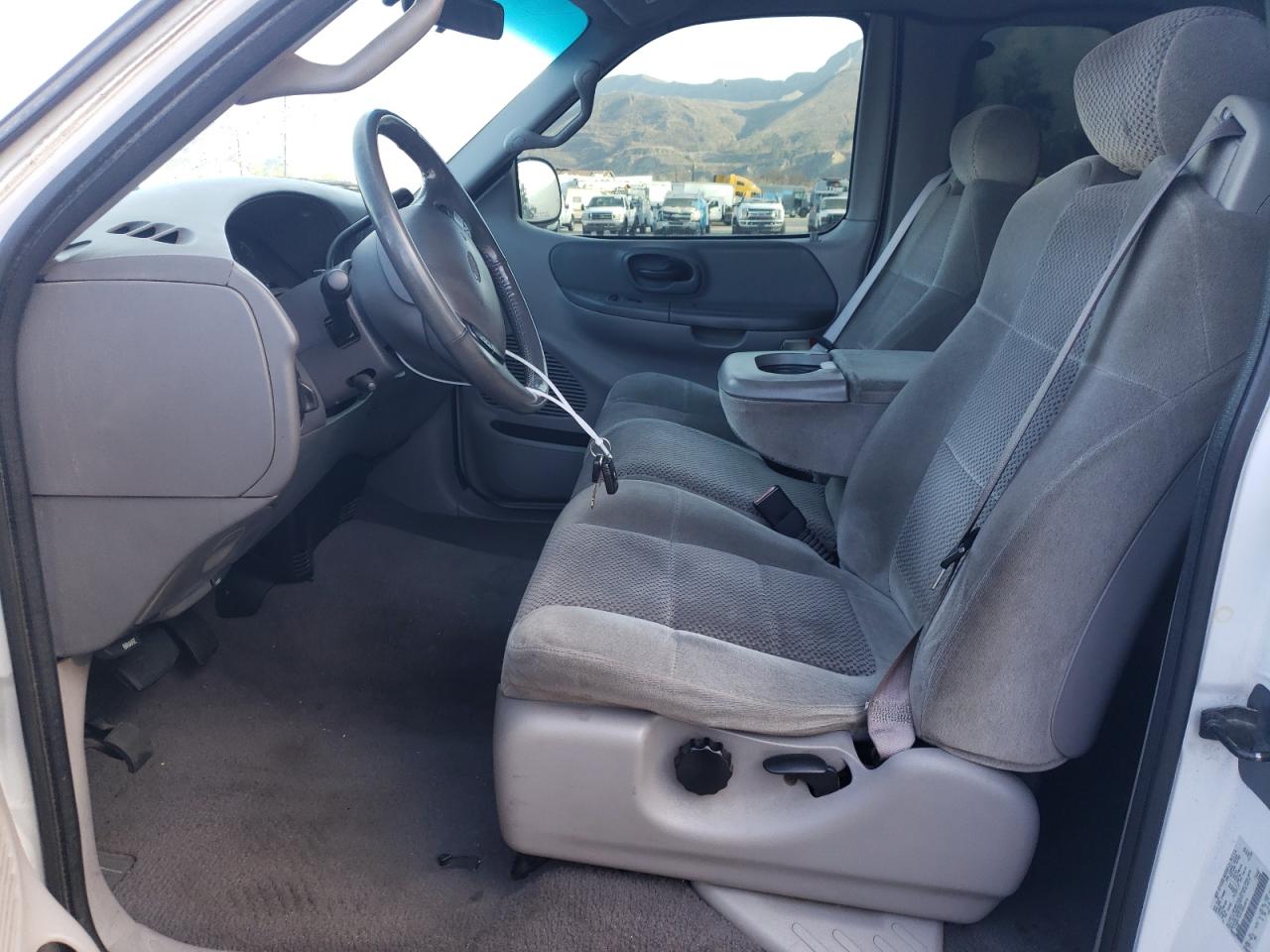 2001 Ford F150 VIN: 1FTRX17LX1NB62814 Lot: 87131044