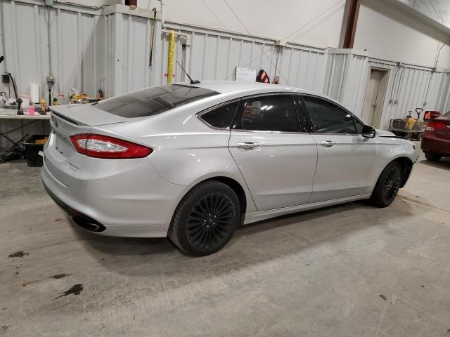 Sedans FORD FUSION 2015 Srebrny