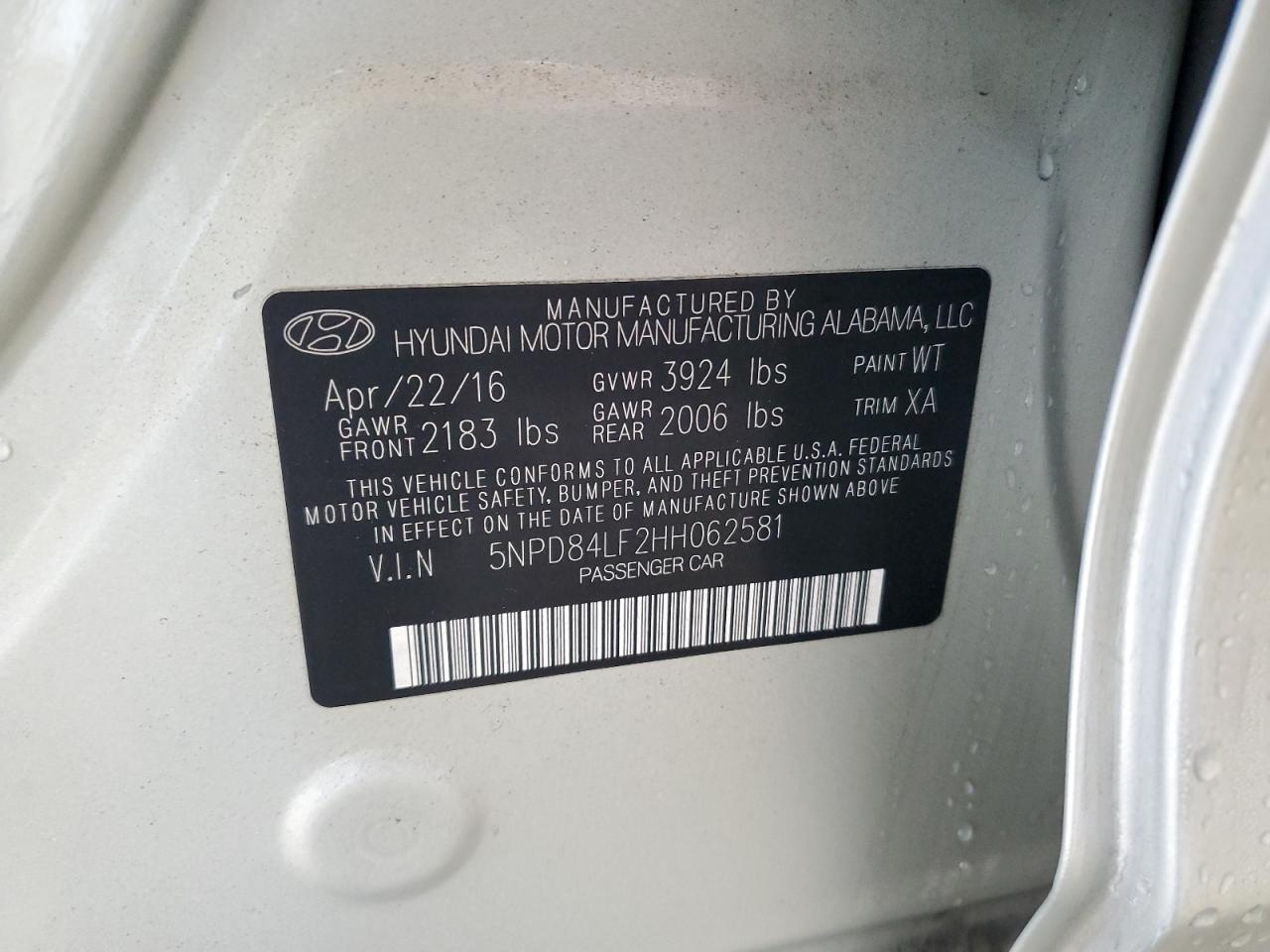 2017 Hyundai Elantra - Image 12