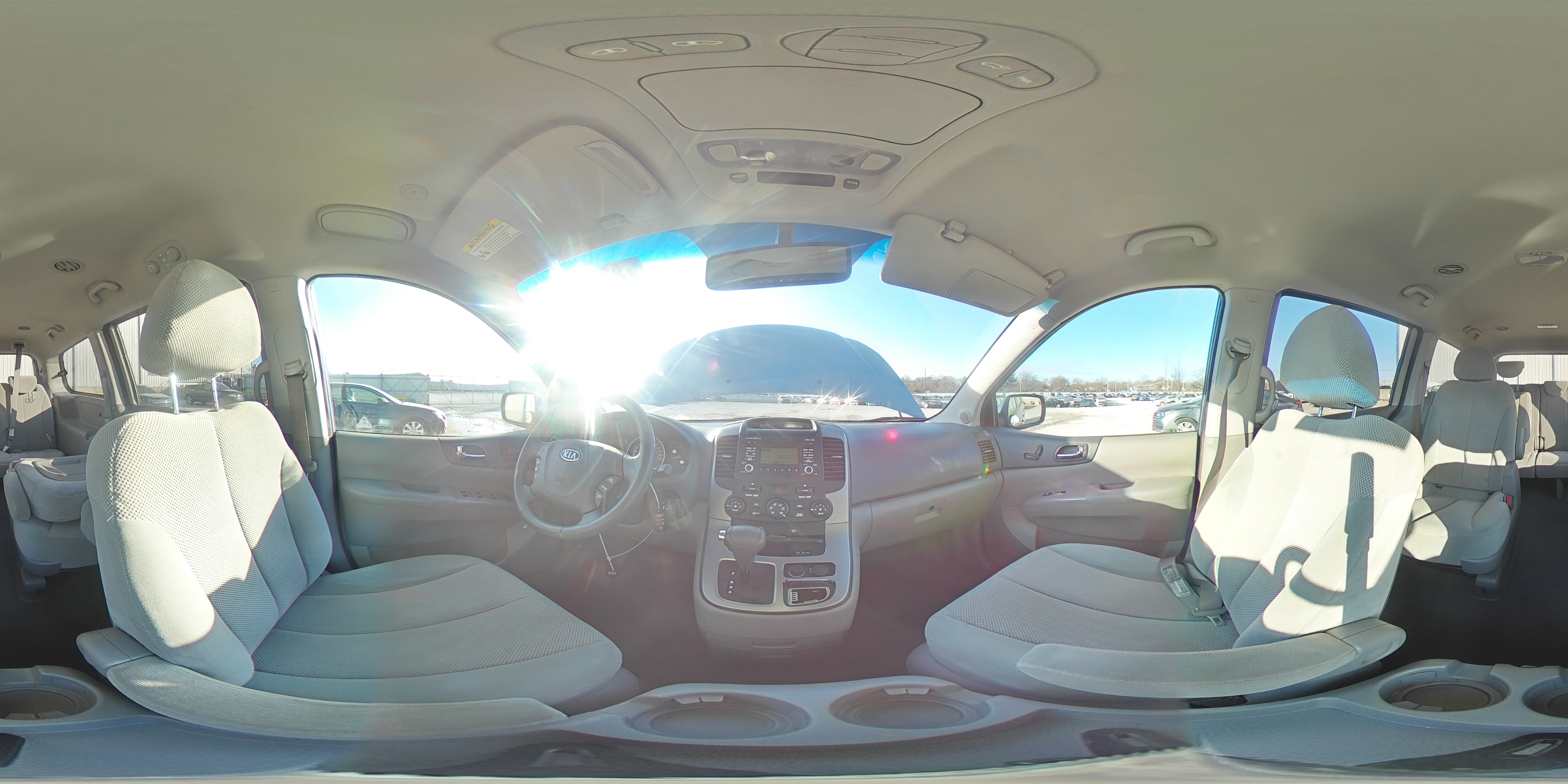 2012 Kia Sedona - Image 15