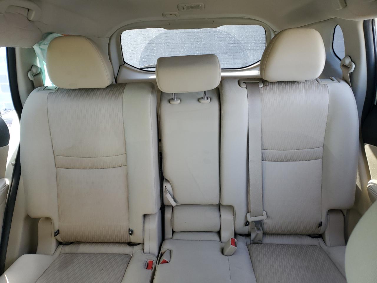 2019 Nissan Rogue - Image 10
