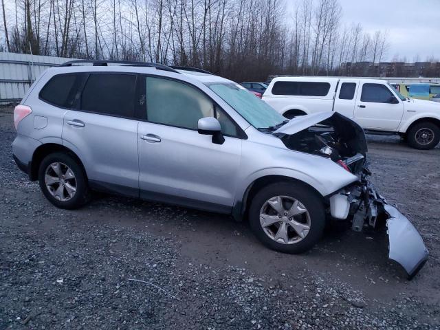  SUBARU FORESTER 2015 Серебристый