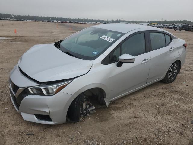  NISSAN VERSA 2021 Srebrny