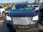 2010 Chrysler Town & Country Touring للبيع في Exeter، RI - Side