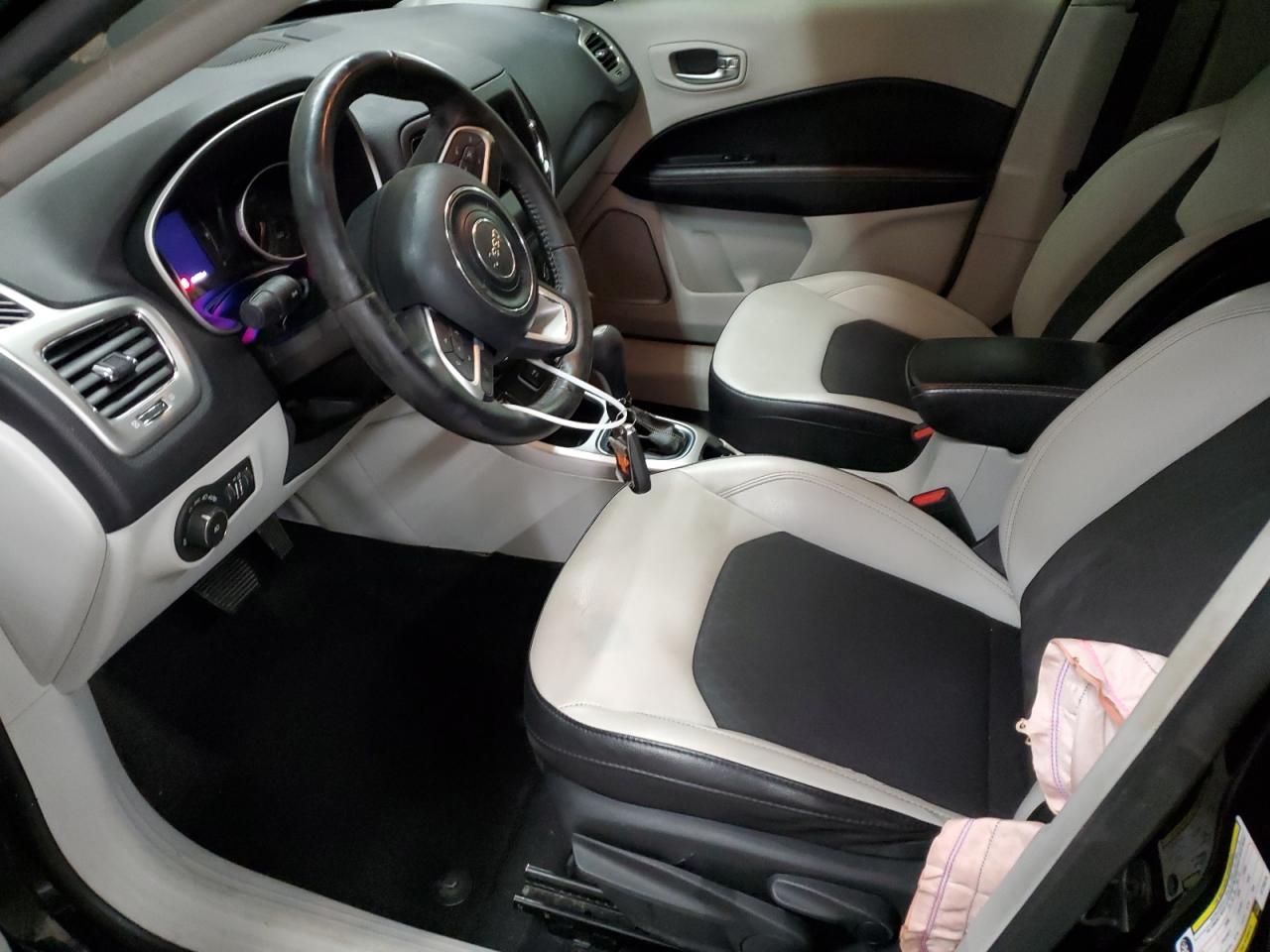 2019 Jeep Compass - Image 7