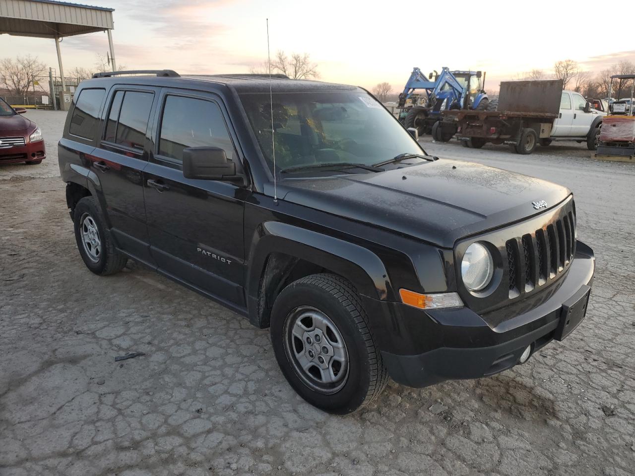 VIN 1C4NJPBB9GD700256 2016 JEEP PATRIOT no.4