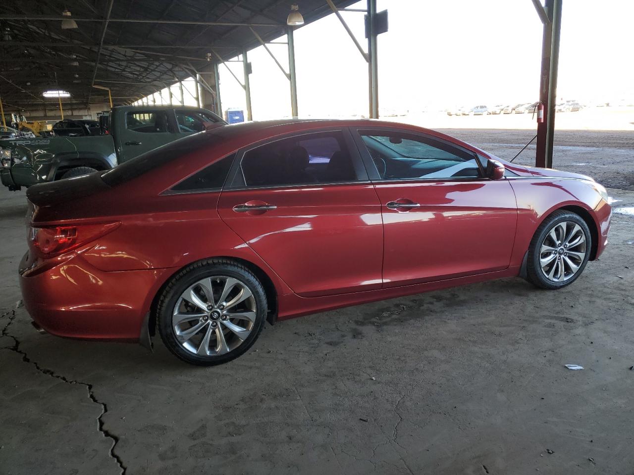2011 Hyundai Sonata - Image 3