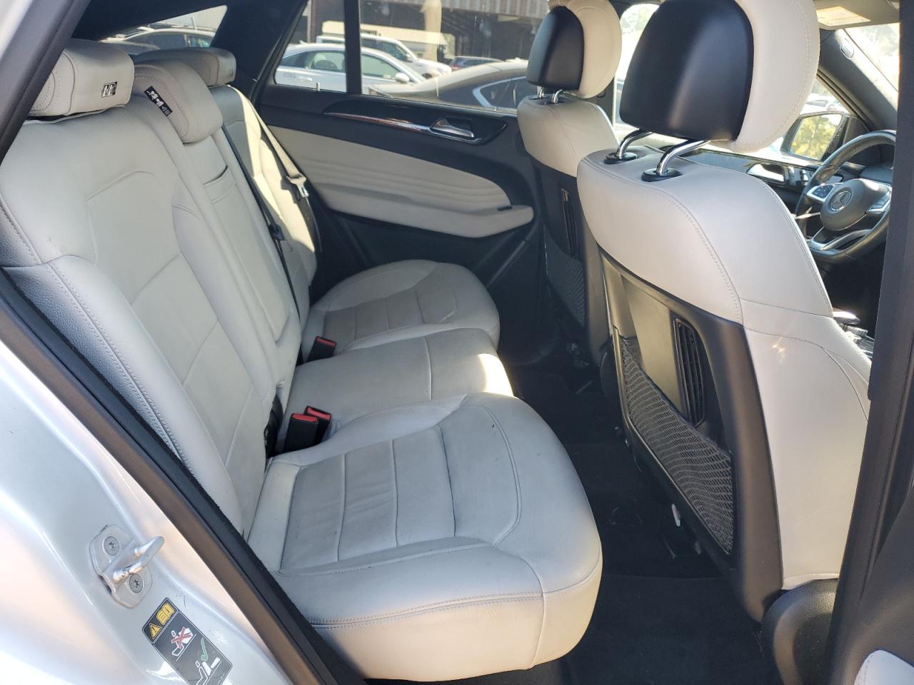 2017 Mercedes-Benz GLE - Image 11