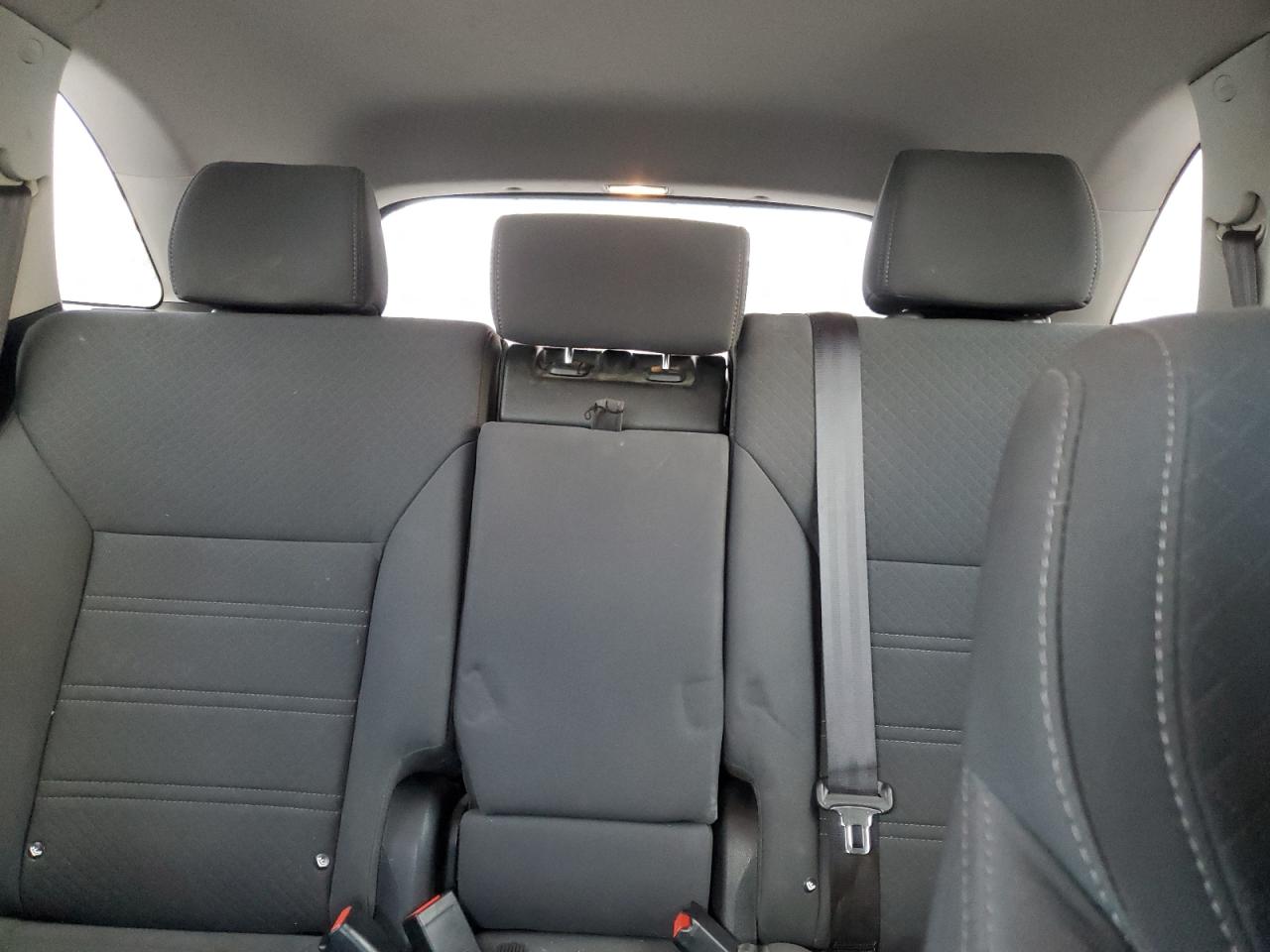 2016 Kia Sorento - Image 10