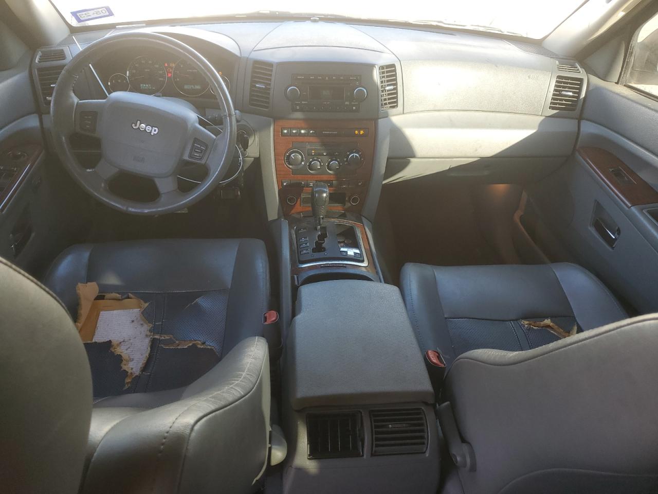 2005 Jeep Grand Cherokee - Image 8