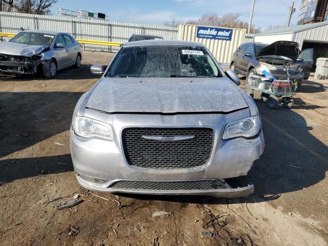 Седаны CHRYSLER 300 2015 Серебристый