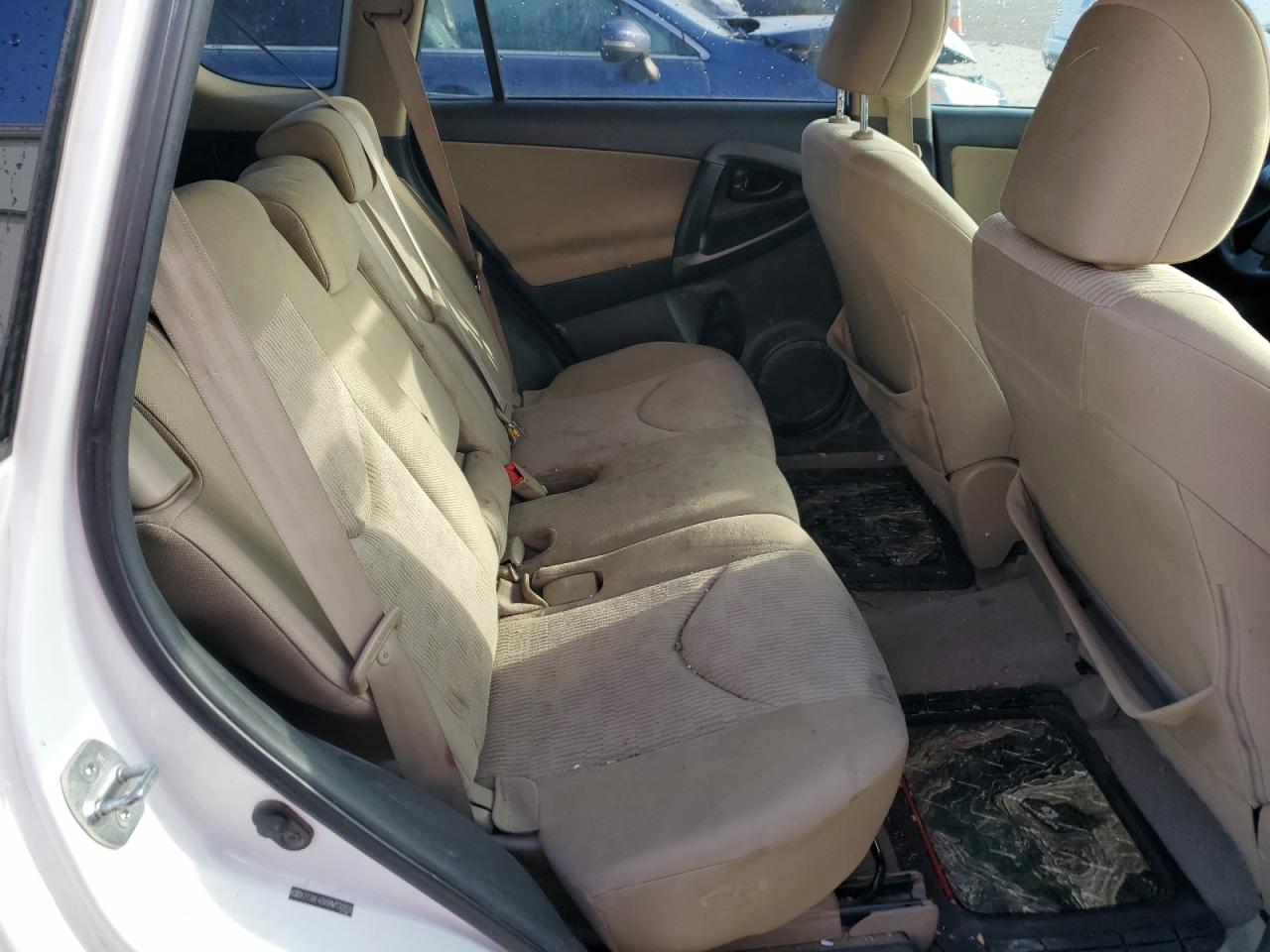 2011 Toyota RAV 4 - Image 11