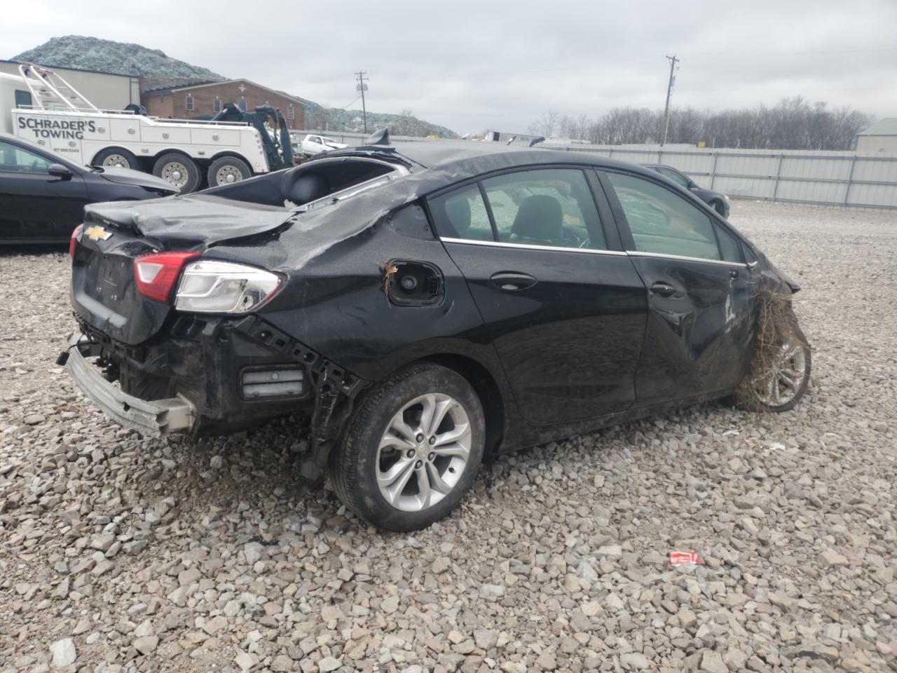 2019 Chevrolet Cruze - Image 3