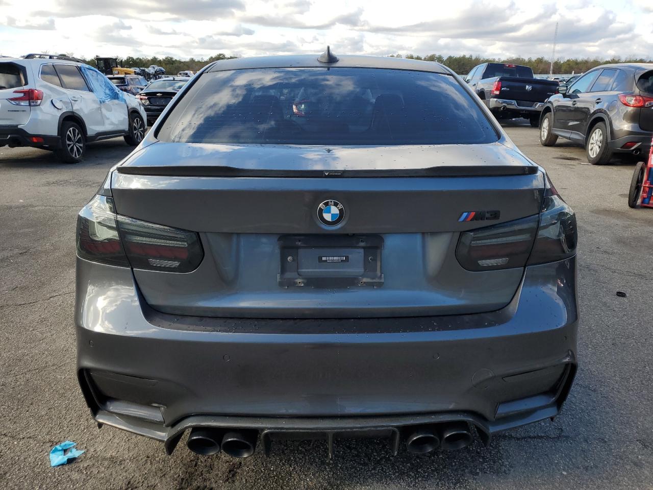 VIN WBS8M9C55H5G42422 2017 BMW M3 no.6