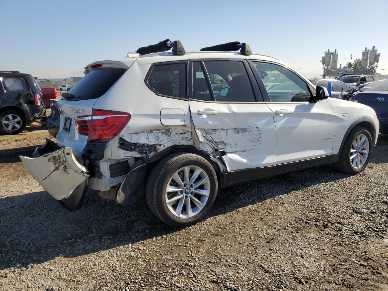 VIN 5UXWX9C57G0D85991 2016 BMW X3 no.3