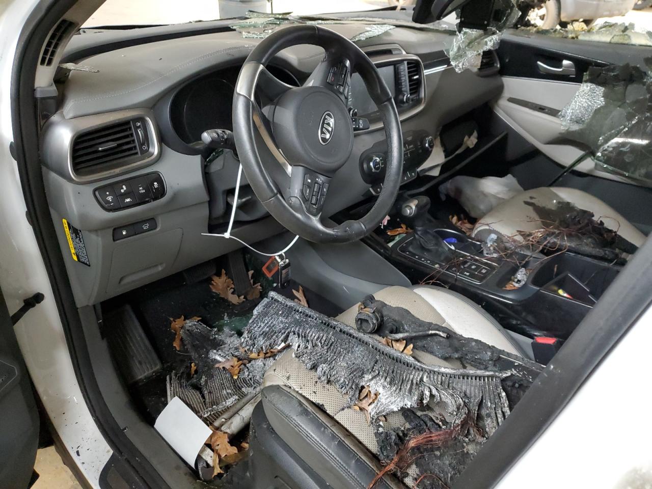 2018 Kia Sorento - Image 8