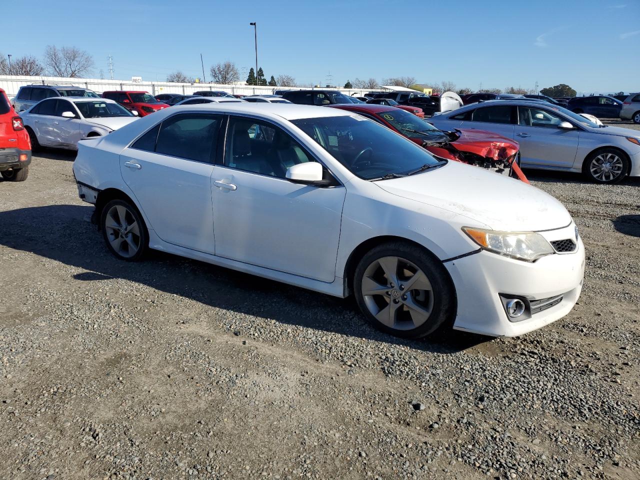 VIN 4T1BK1FK4DU535666 2013 TOYOTA CAMRY no.4