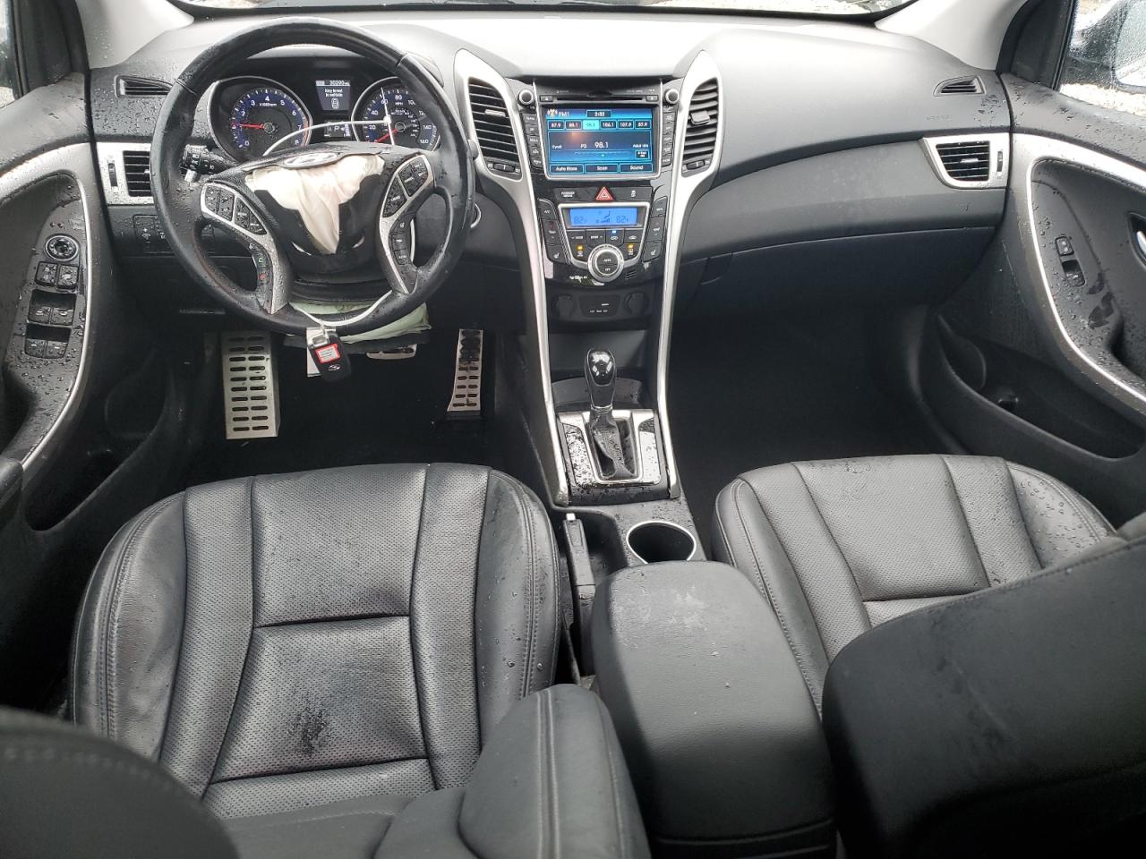 2015 Hyundai Elantra - Image 8