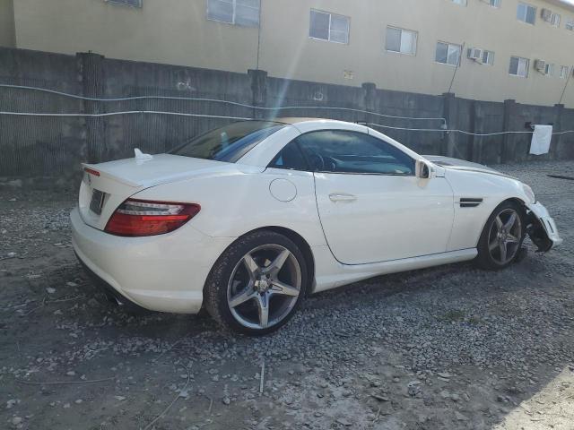  MERCEDES-BENZ SLK-CLASS 2015 Белы