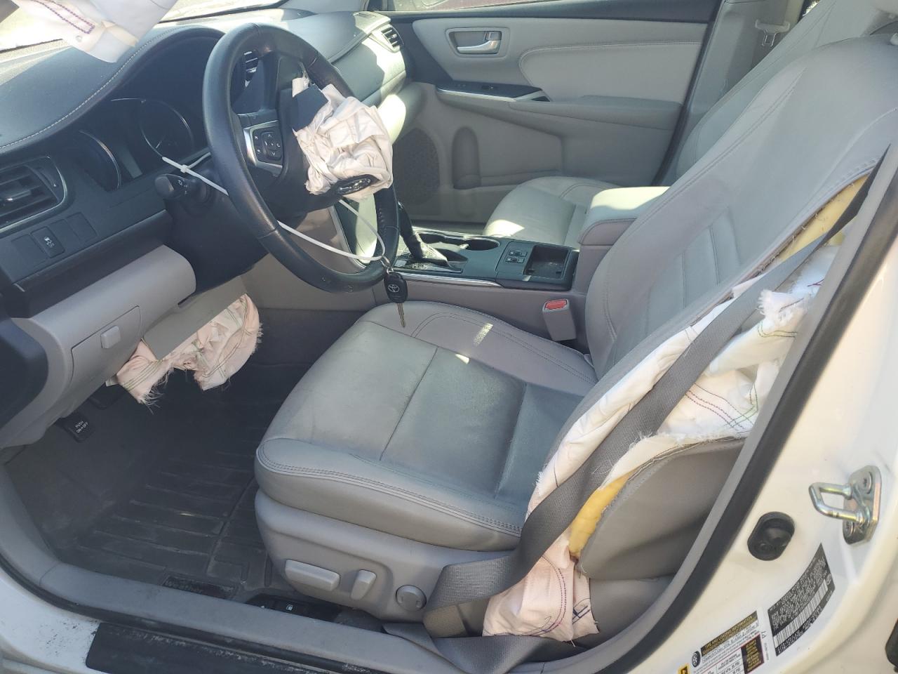 2017 Toyota Camry - Image 7