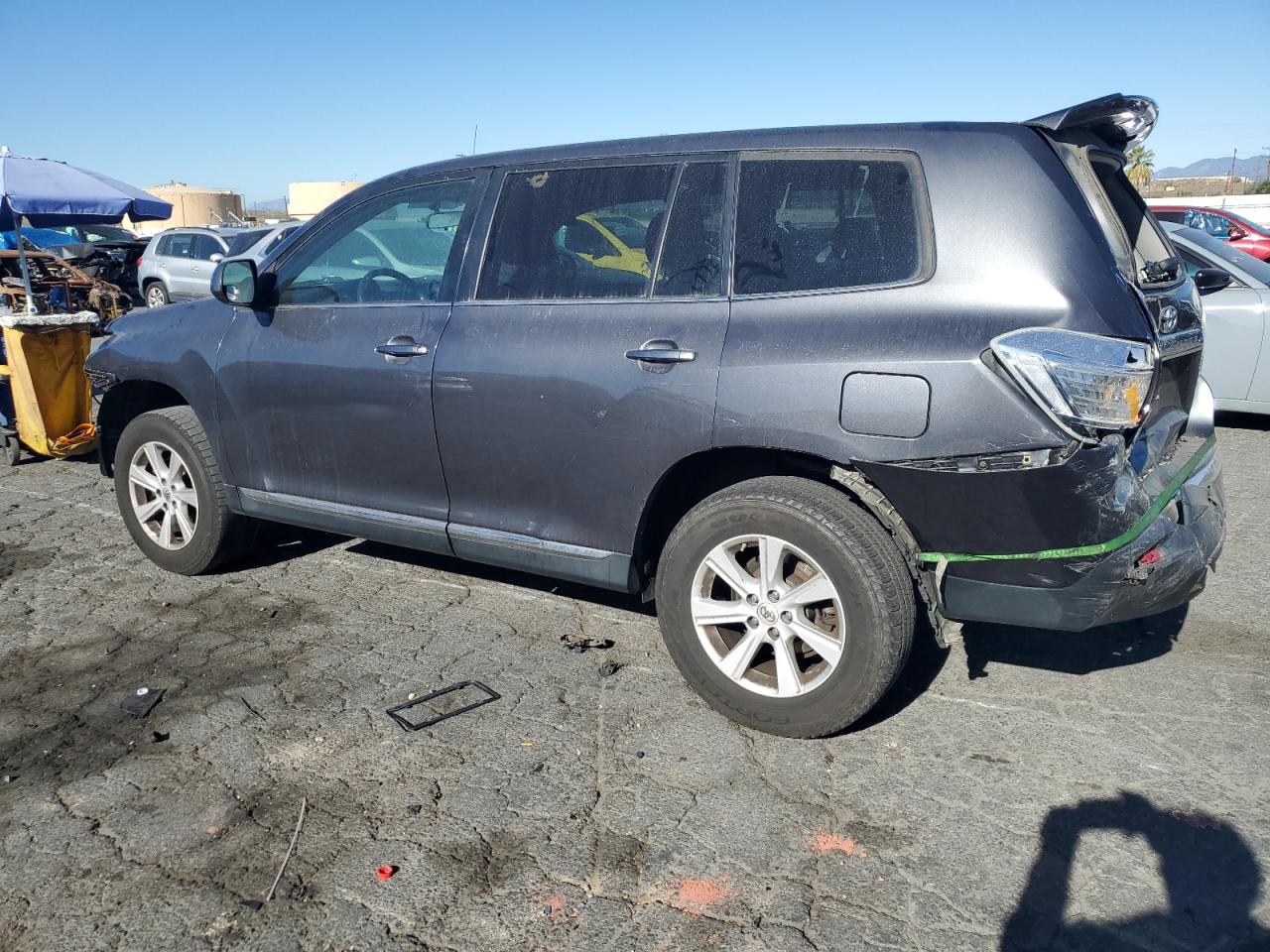 2012 Toyota Highlander - Image 2