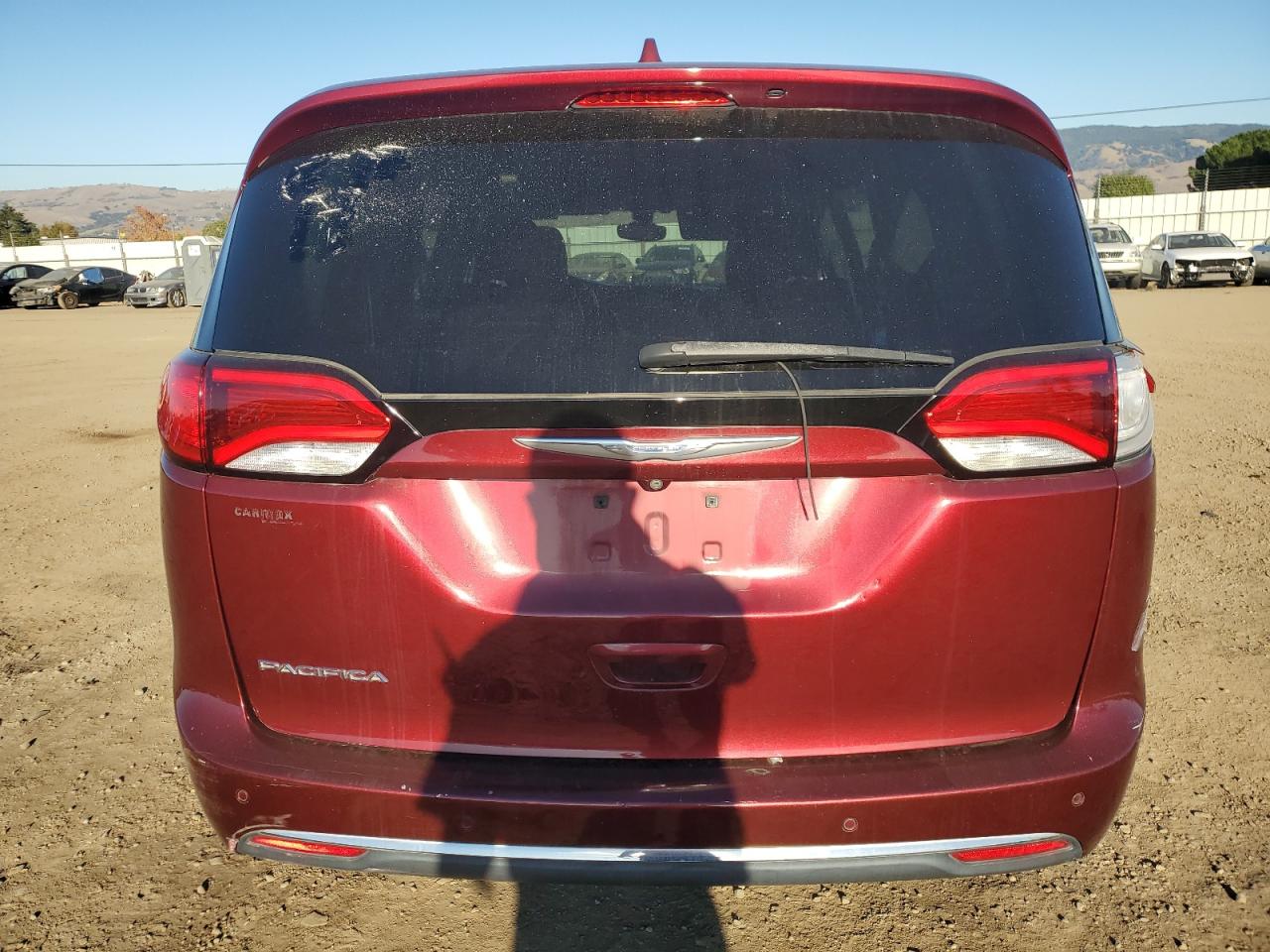 2017 Chrysler Pacifica - Image 6