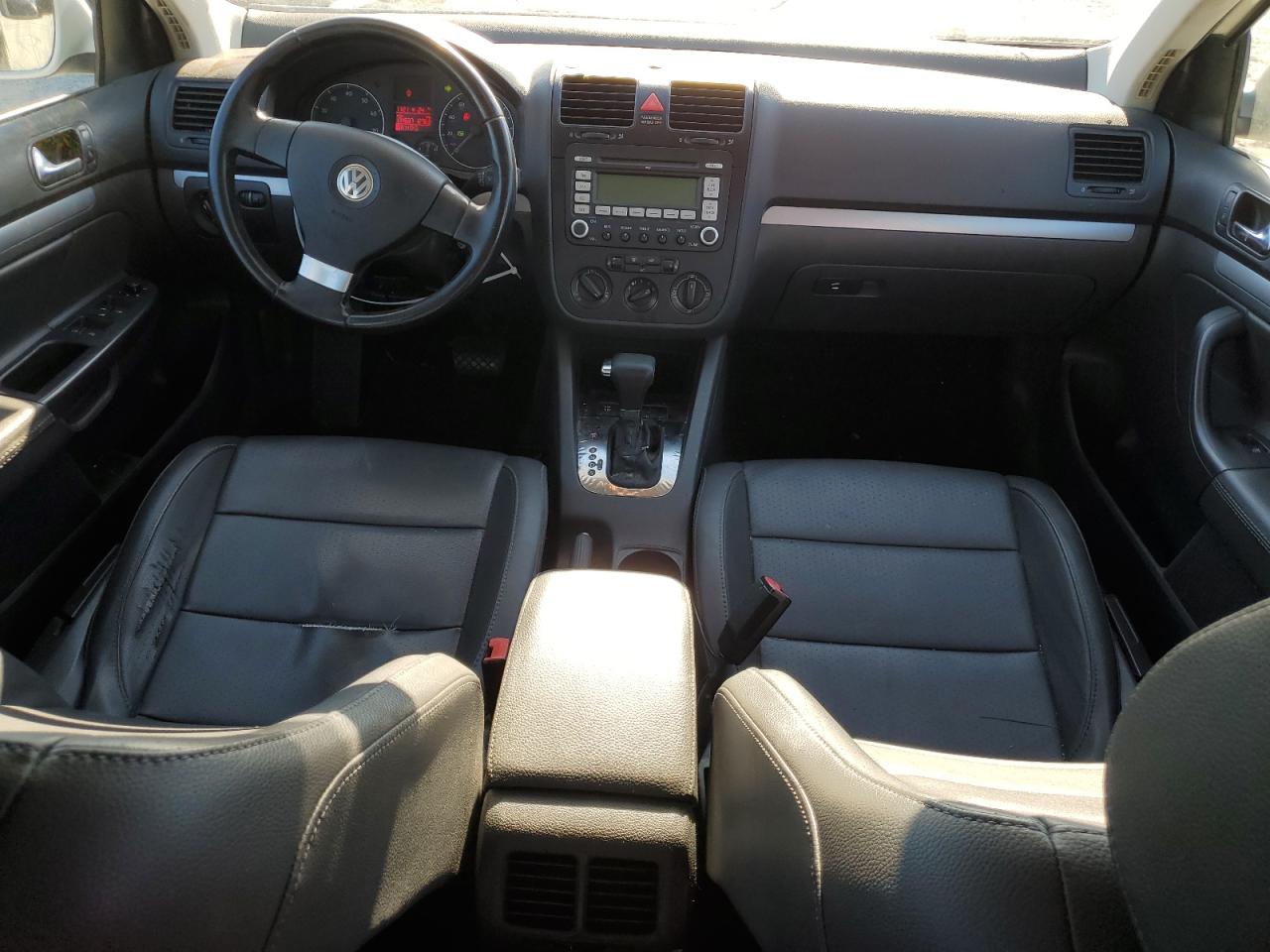2009 Volkswagen Jetta - Image 8