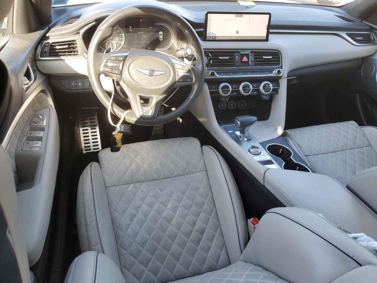 2022 Genesis G70 - Image 8