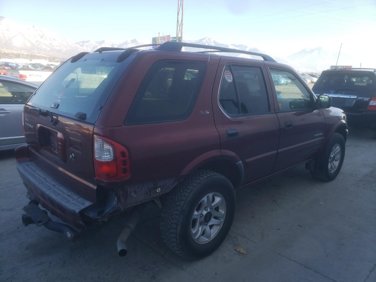 2002 Isuzu Rodeo - Image 3