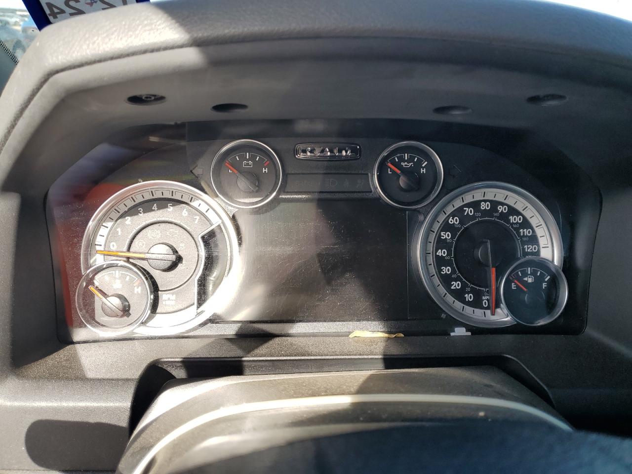 2016 RAM 1500 - Image 9