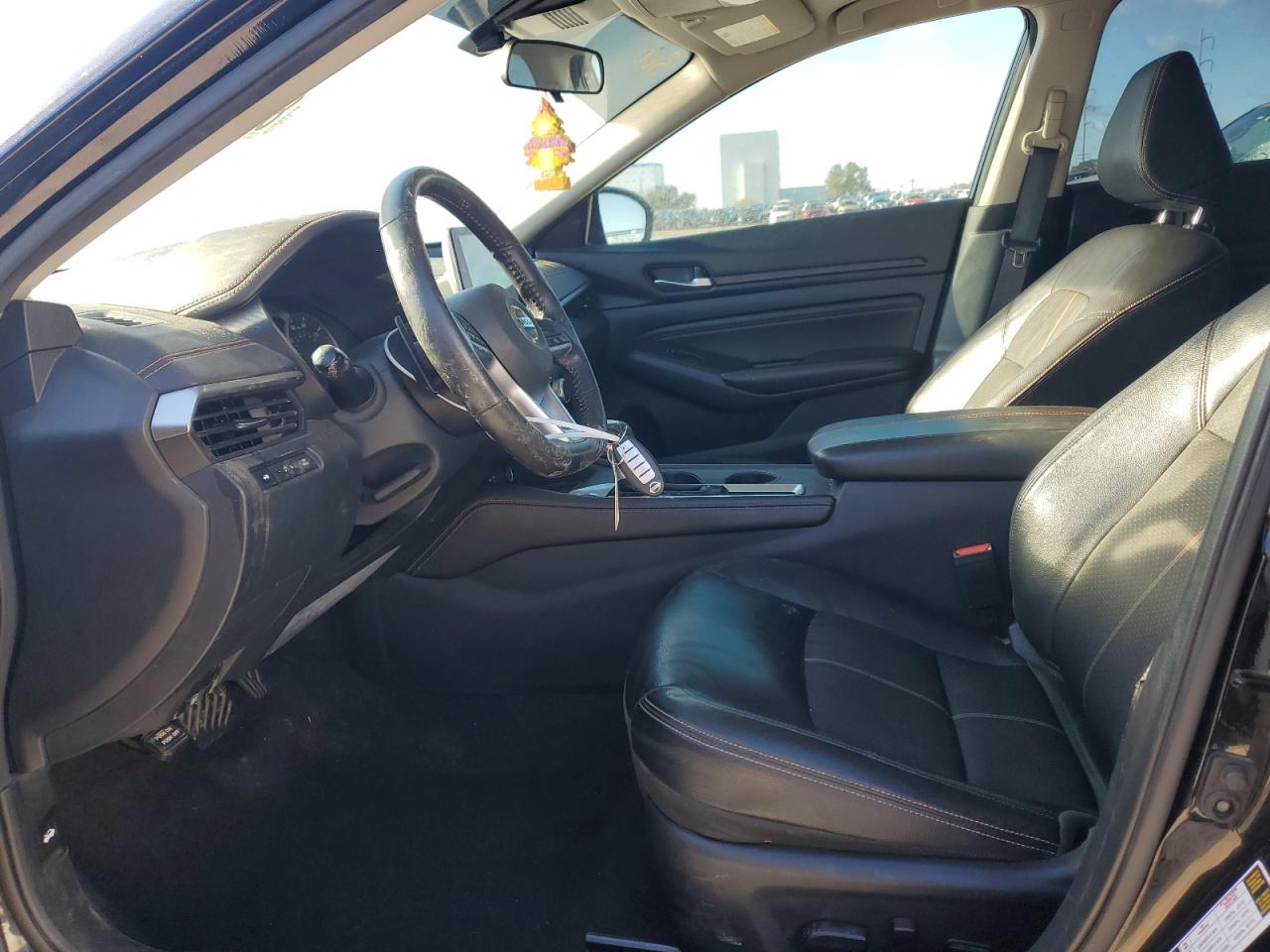 2022 Nissan Altima - Image 7