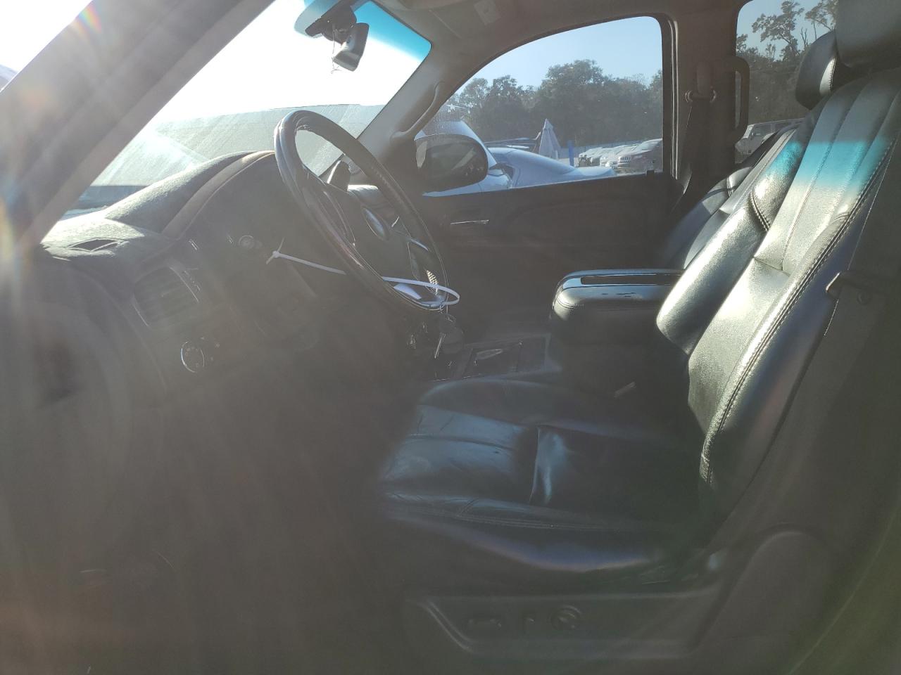2007 GMC Yukon - Image 7