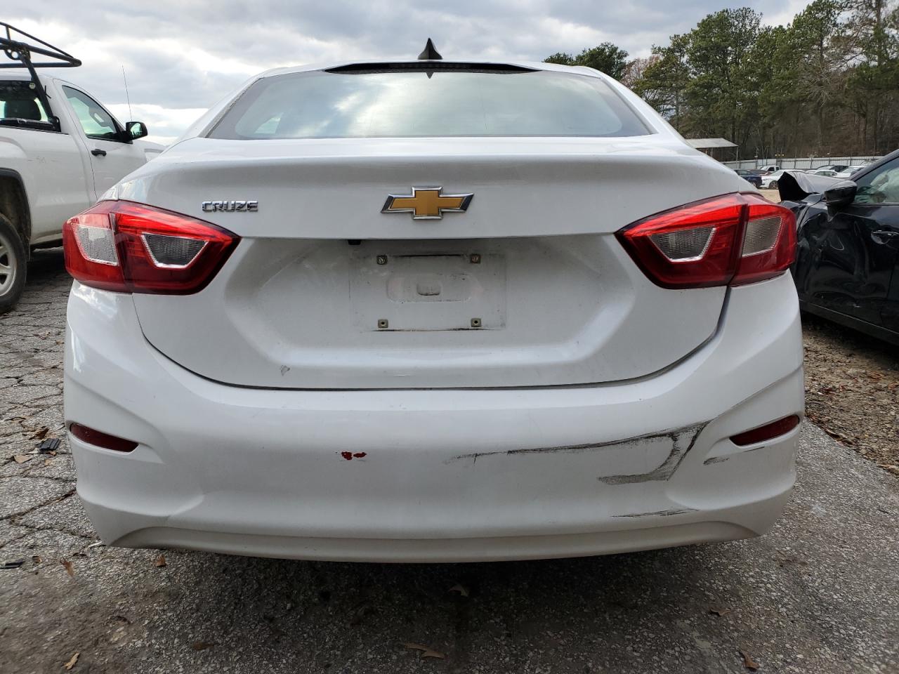 2019 Chevrolet Cruze VIN: 1G1BJ5SM4K7102343 Lot: 85624874