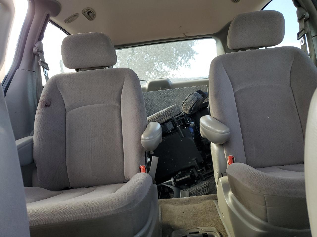 2002 Dodge Grand Caravan Ex VIN: 2B8GP74L52R522148 Lot: 43284845