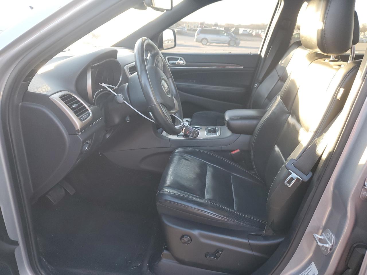2015 Jeep Grand Cherokee - Image 7