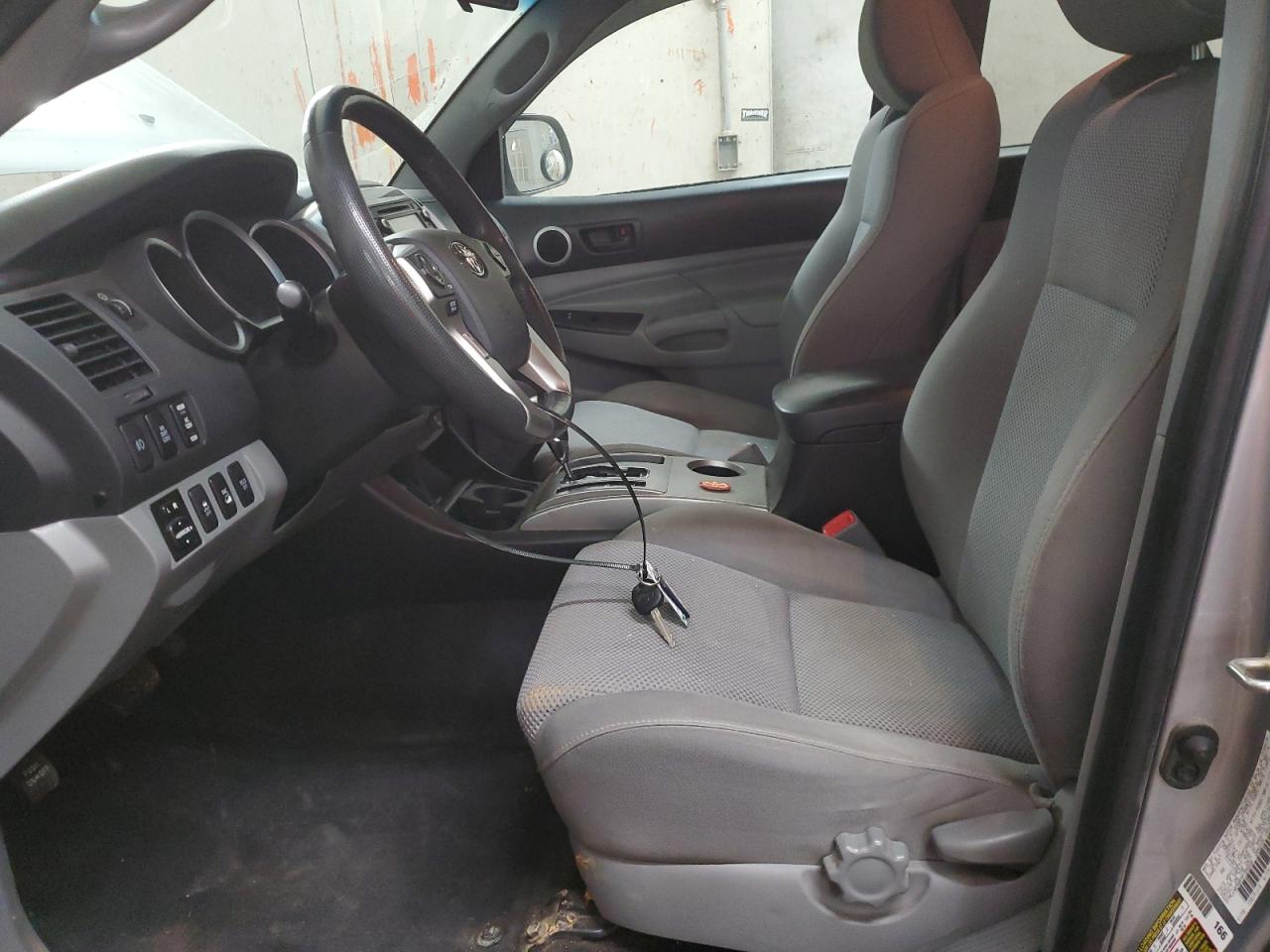 2015 Toyota Tacoma - Image 7