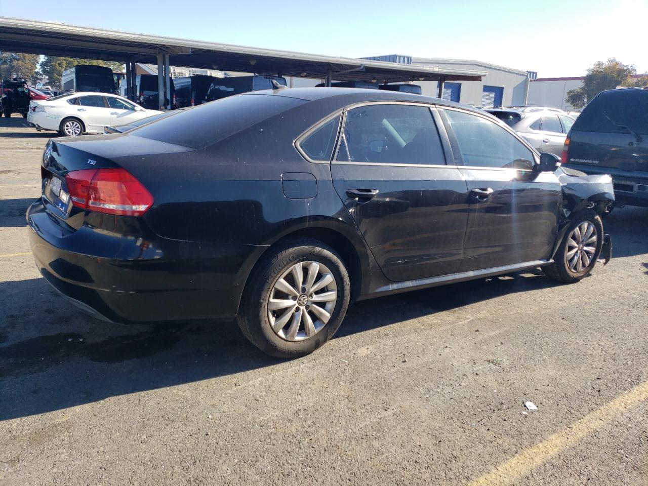2015 Volkswagen Passat - Image 3